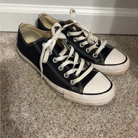 Converse Black Sneakers - Picture 2 of 2